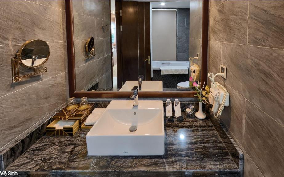 Le Indochina Hotel Bắc Ninh Екстериор снимка
